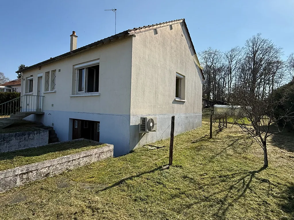 Exterior - Charming House with Garden near La Flèche