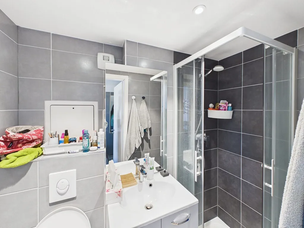 Bagni - Studio with Commercial Lease in Strasbourg Centre