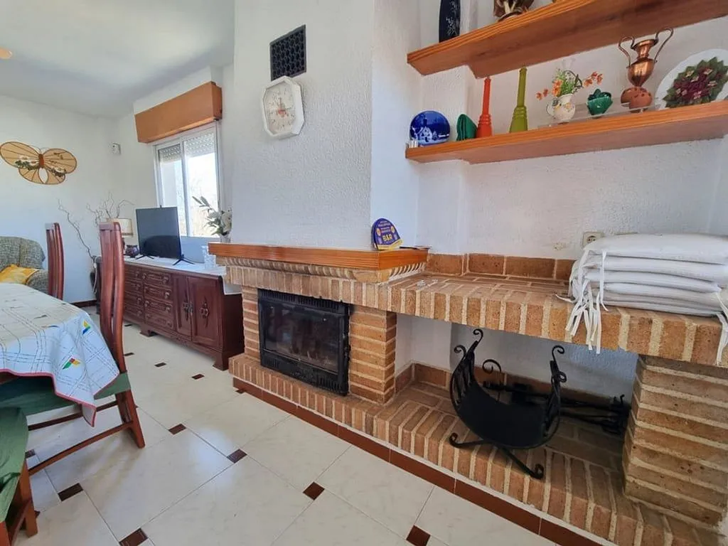 Söögituba - Chalet with Terrace near Oliva Beach