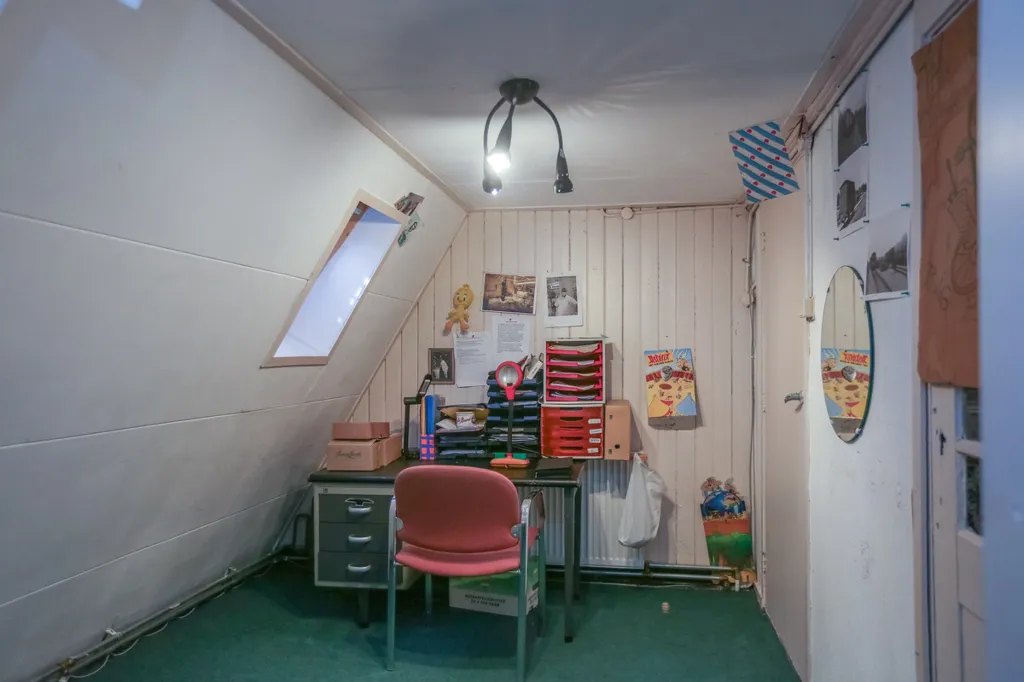 Studio - Characterful Detached House with Garden in Buitenpost