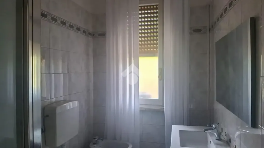Salles de bain - Apartment with Balcony in Savona