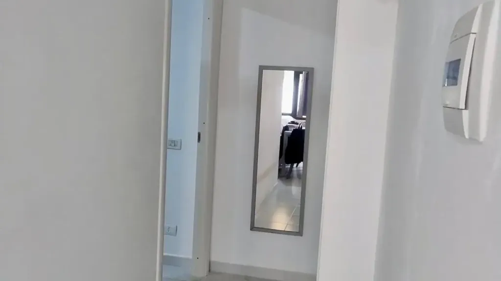 Entrée - Modernised 2-Bed Flat with Terrace in Santa Marinella