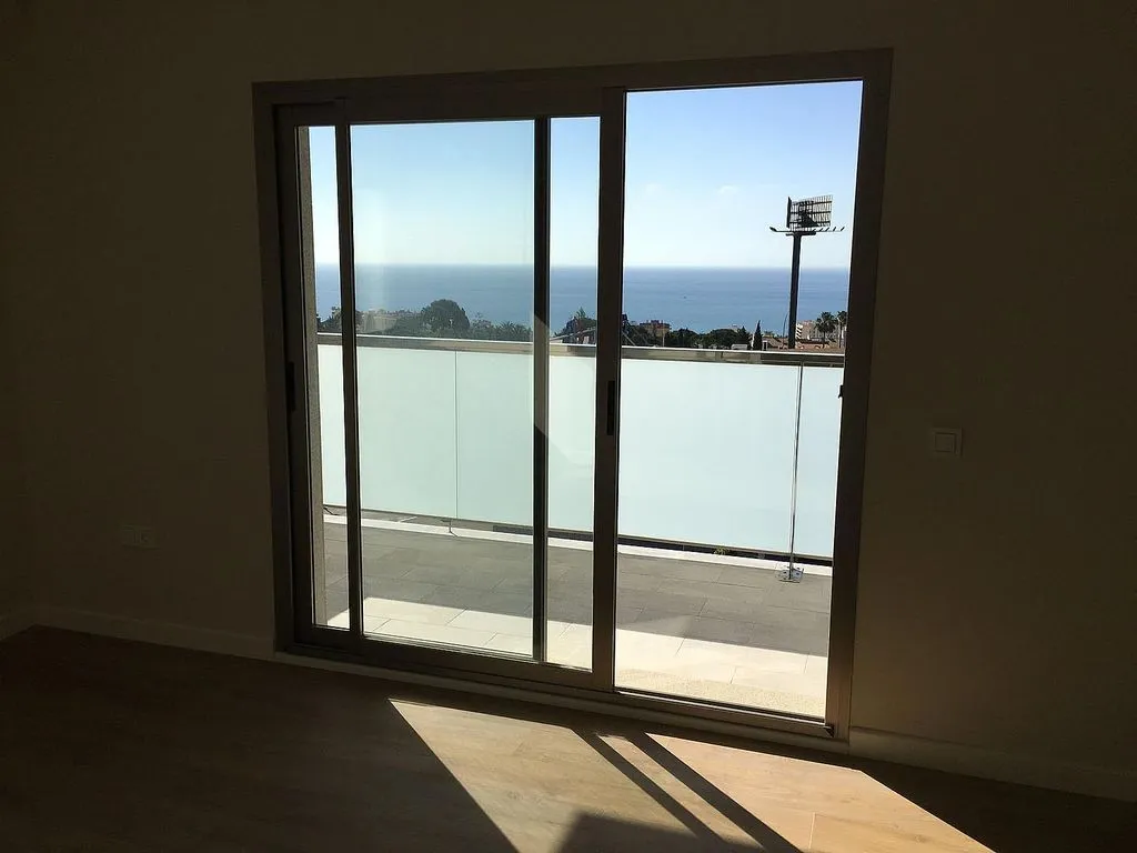 Pièces - Apartment with Pool and Terrace in El Pinillo