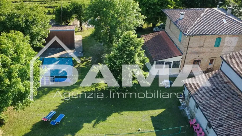 Õhuvaade - Rustic Cottage with Private Park in Forlì