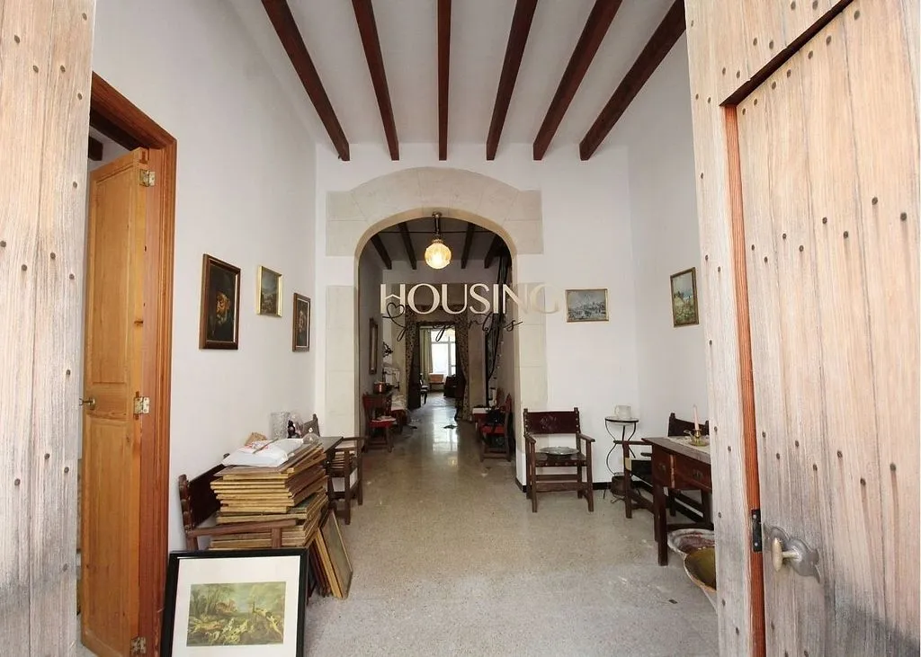hallway_entrance