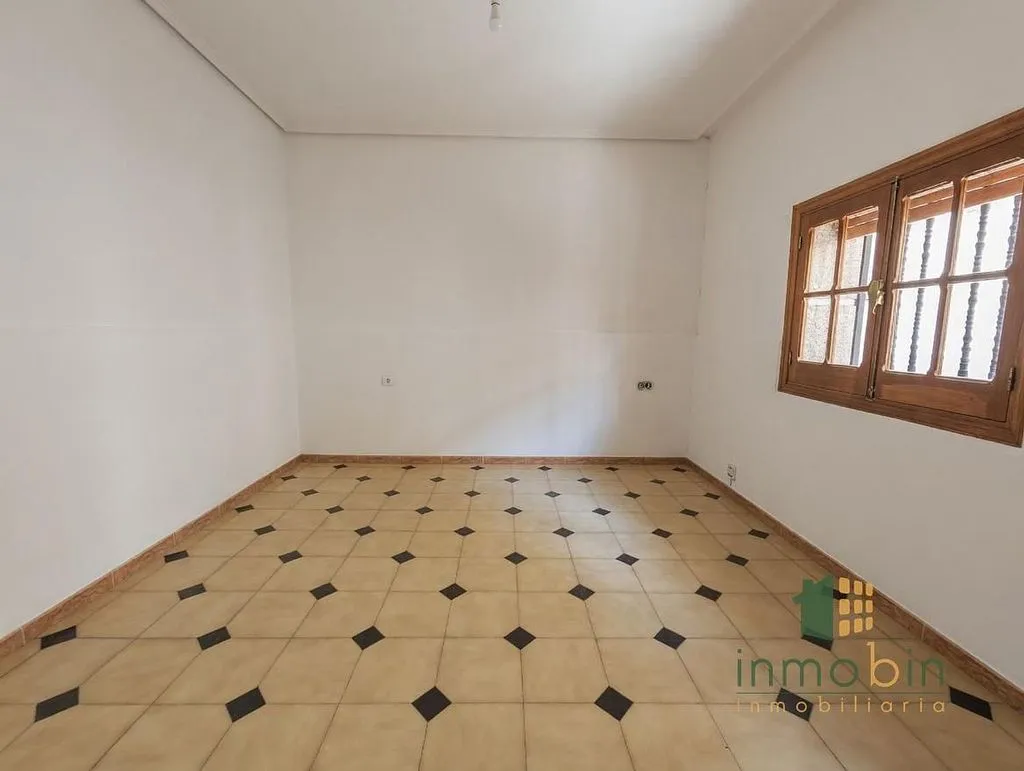 Pièces - Flat with Terrace in Don Benito