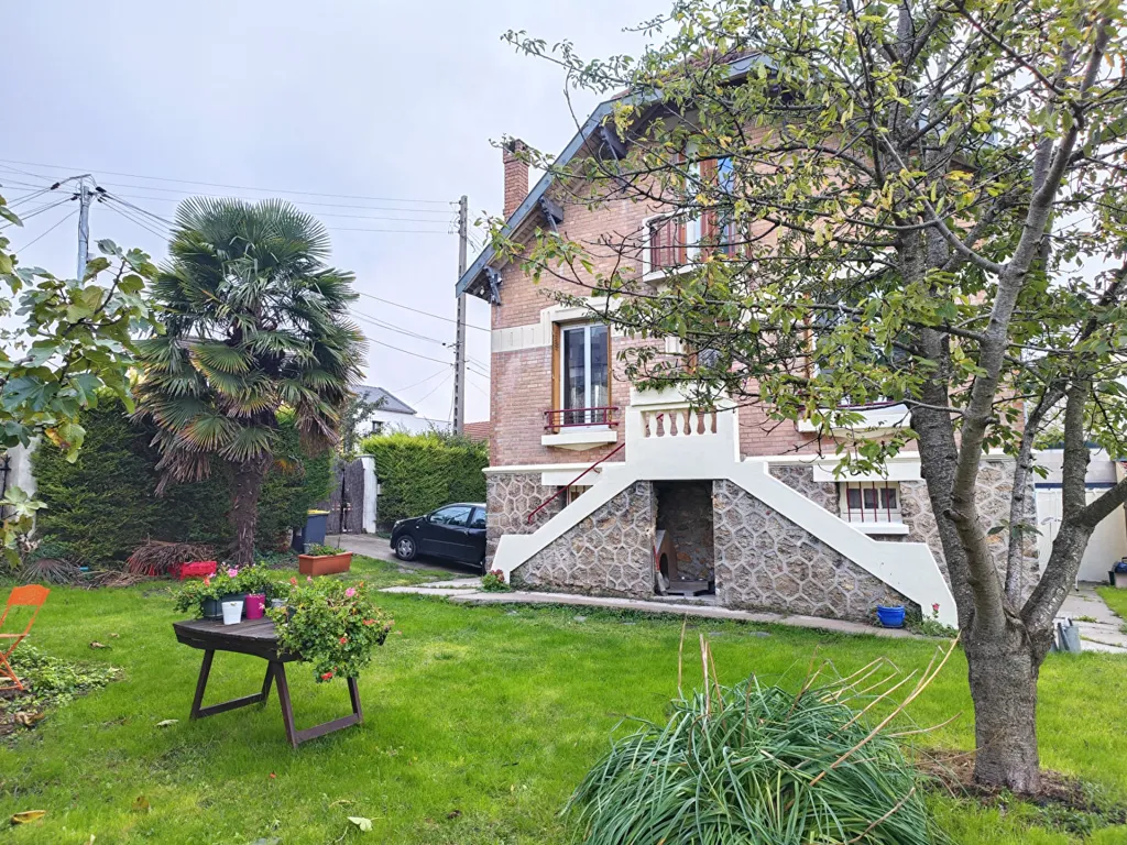 Aed - Charming Maison with Garden in Noisy-le-Sec