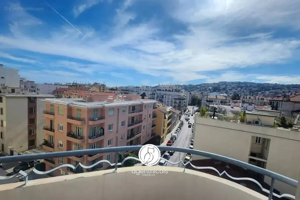Rõdu - Luxury Flat with South-West Balcony in Nice