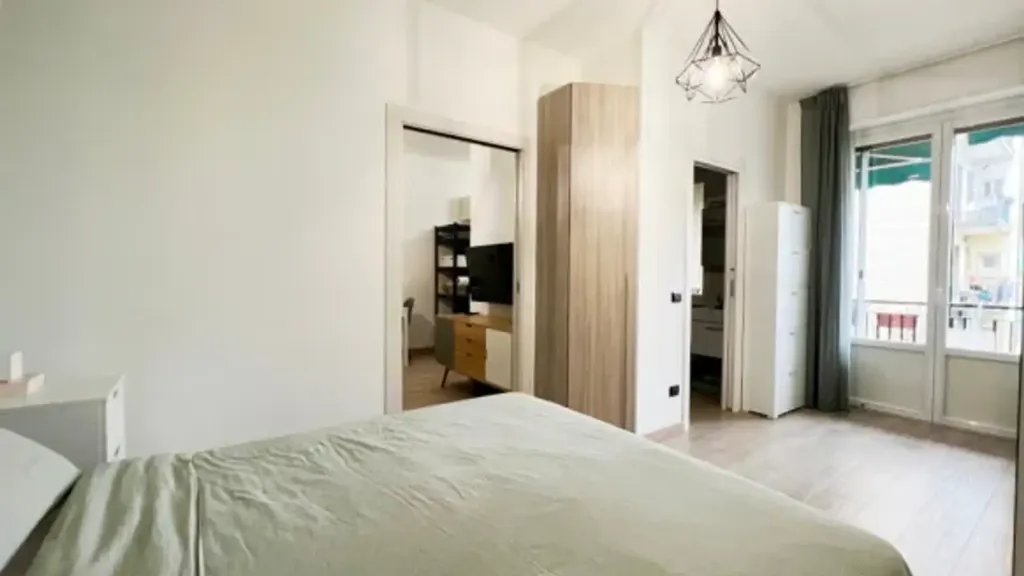 Magamistoad - Rear-Facing Two-Bedroom Flat in Milan