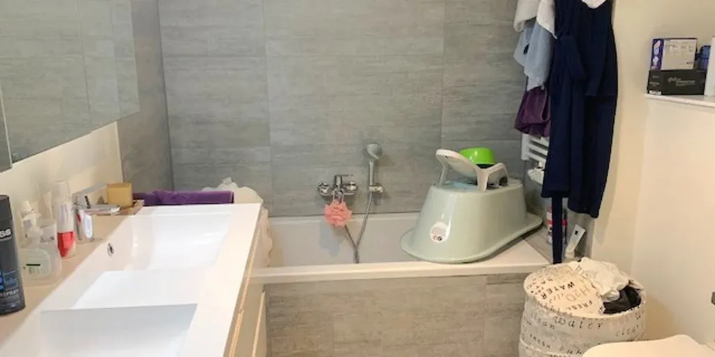 Salles de bain - Appartement Neuf avec Terrasse à Ukkel