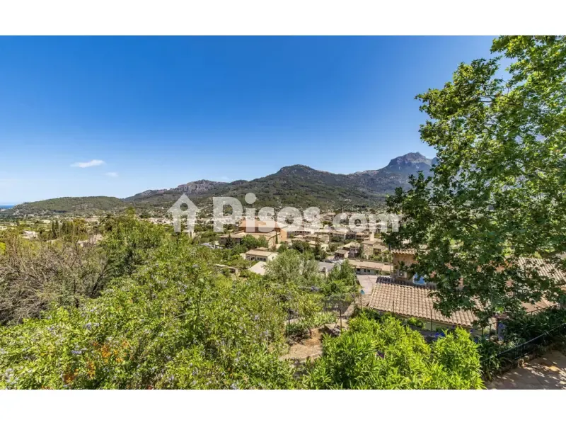 Modern Townhouse with Mountain Views in Sóller