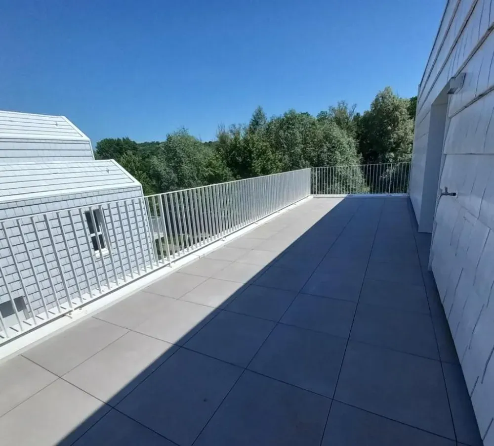Balcon - Appartement avec Terrasse au Quartier Fontaine d'Ouche
