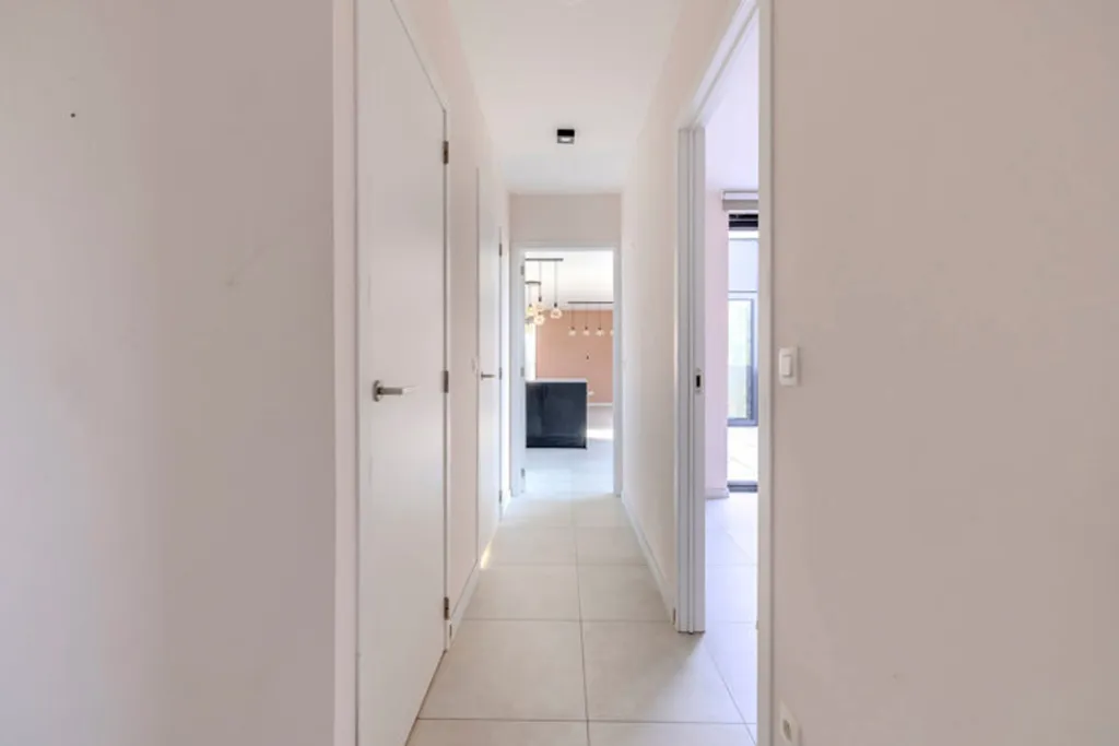 Esik - Energy-Efficient Apartment with Terraces in Kessel