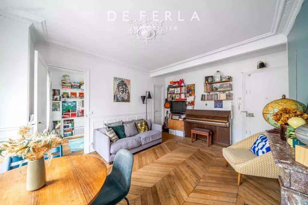 Séjour - Appartement 3 Pièces avec Balcon au 14ème Arrondissement