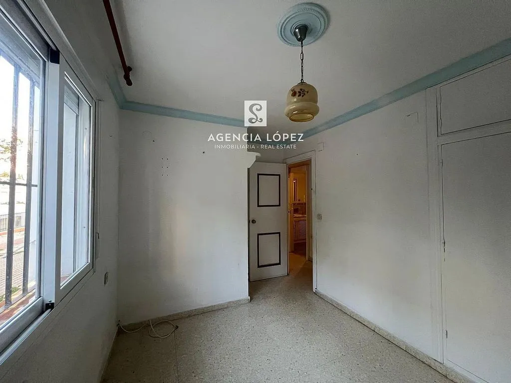 Pièces - Renovated Flat with Sea View in Urban Centre