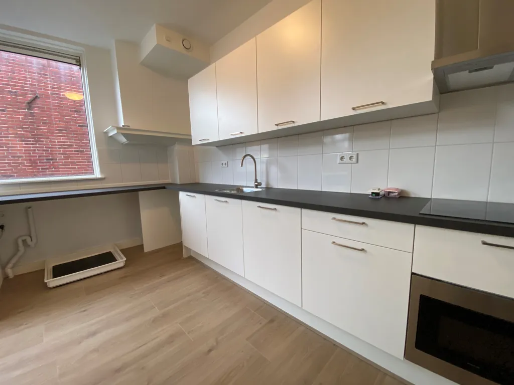 Cuisine - Apartment with Balcony in Zeeheldenbuurt, Groningen