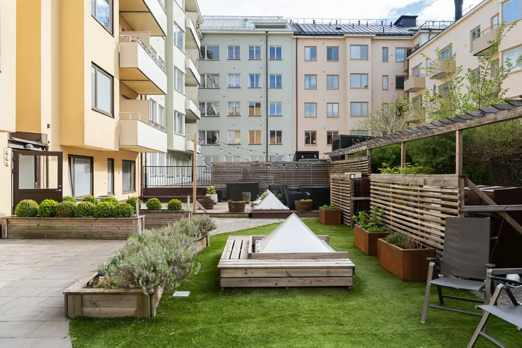 Aed - Penthouse with Impressive Ceiling Height in Fridhemsplan