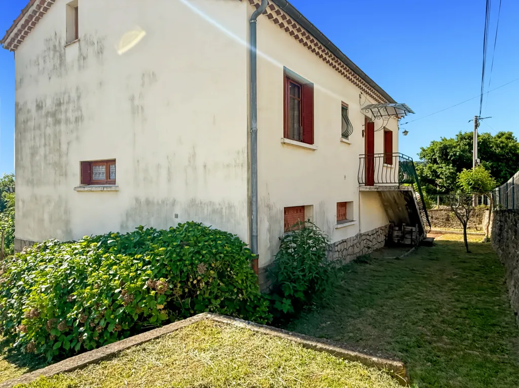 Esterno - 1960s House with Panoramic View in Labégude