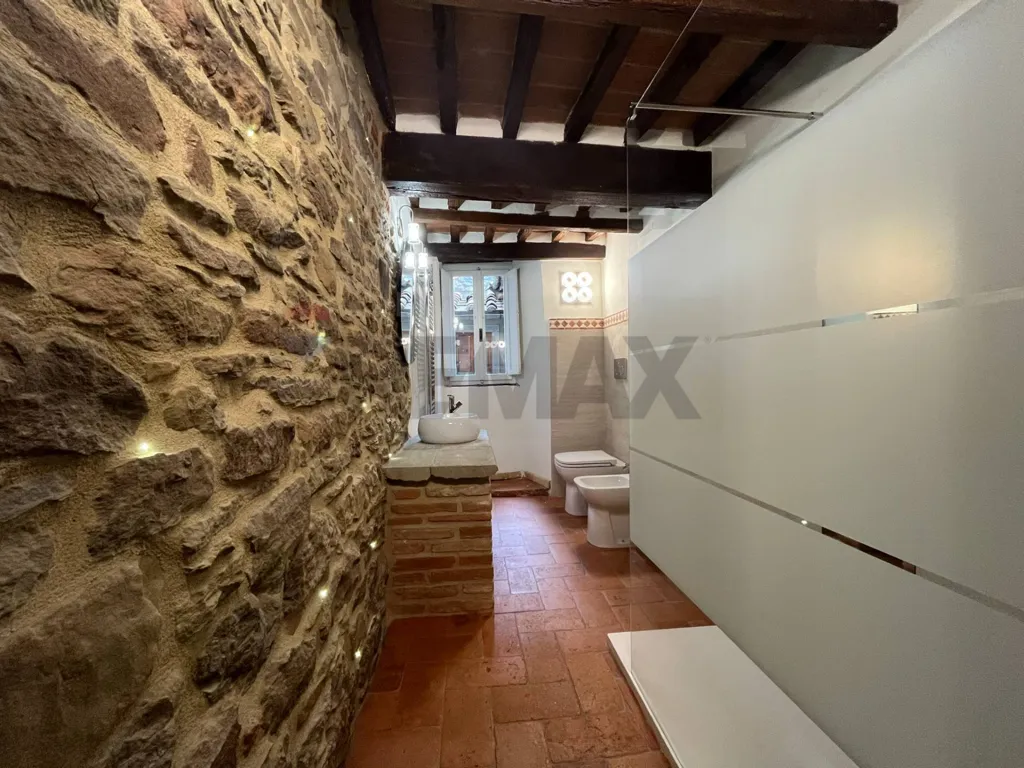 Bagni - Restored Apartment with Ancient Well in Cortona