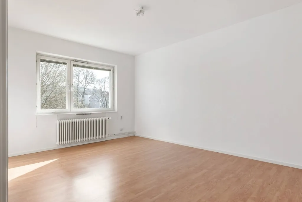 Pièces - Spacious Two-Bedroom Apartment with High Ceilings in Erikslund