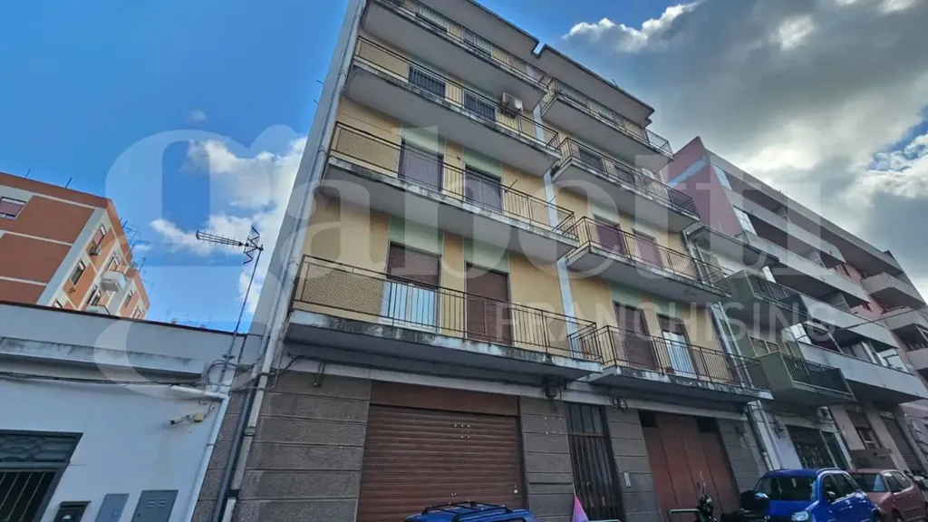 Välivaade - Three-Bedroom Apartment with Balcony in Messina