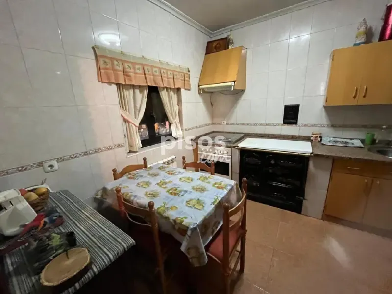 Cuisine - Maison 4 chambres à ES