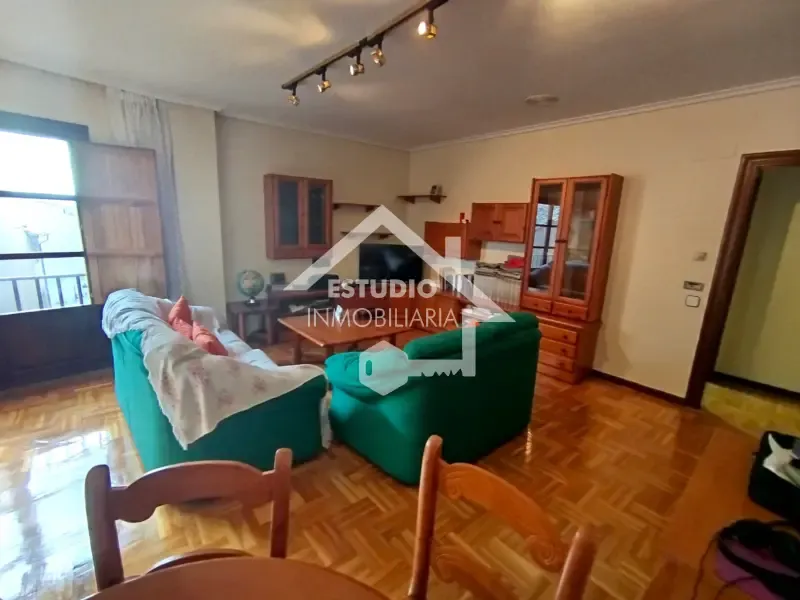 Soggiorno - Central Flat with Parking in Viana