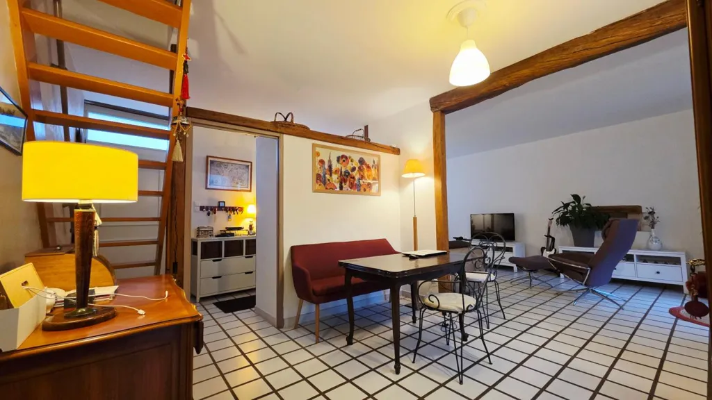 Salle à manger - Maison de Ville avec Jardin et Garage près du Centre de Bourges