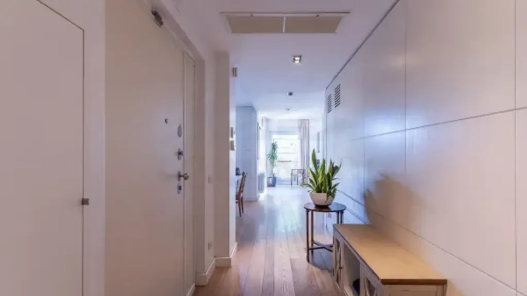 Entrée - Panoramic Penthouse with Large Terrace in Vigna Clara, Rome