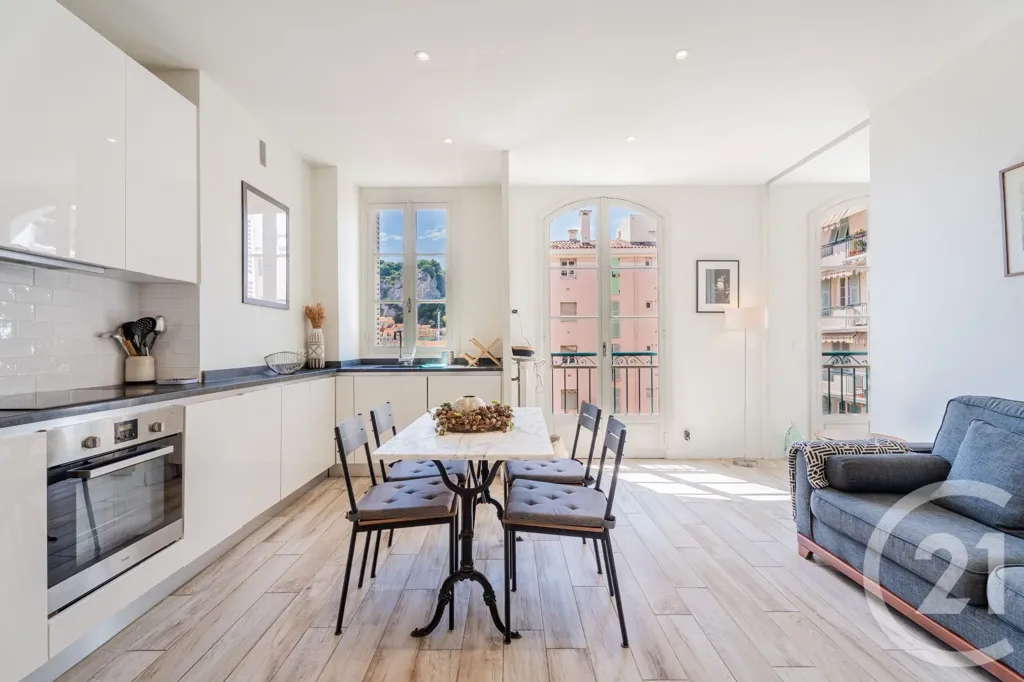 Cucina - Bright 2-Bedroom Apartment with Balcony in Nice Port