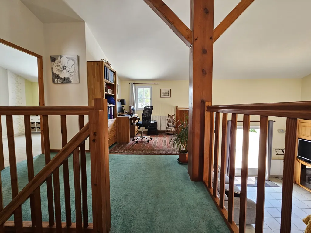 Rooms - House with Terrace near Town Centre