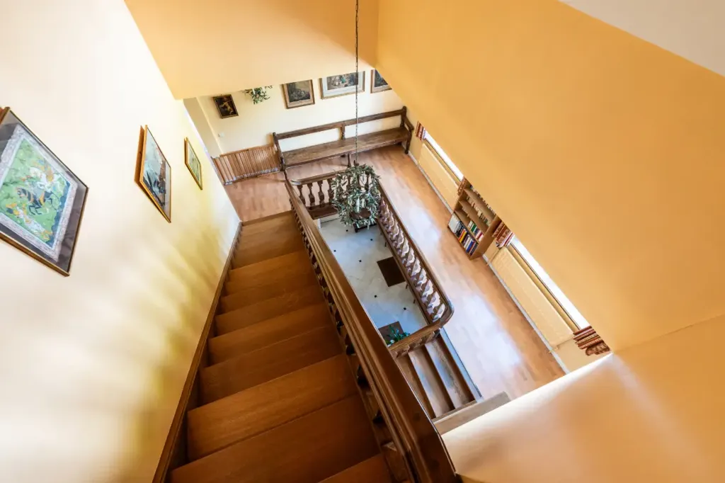 Pièces - Villa avec Terrasse et Garage à Rhode-Saint-Genèse