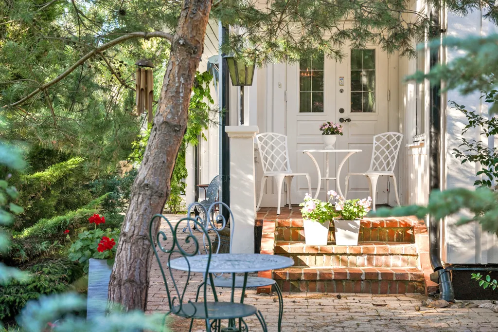 Terrass - Architectural Villa with Garden in Ljunghusen