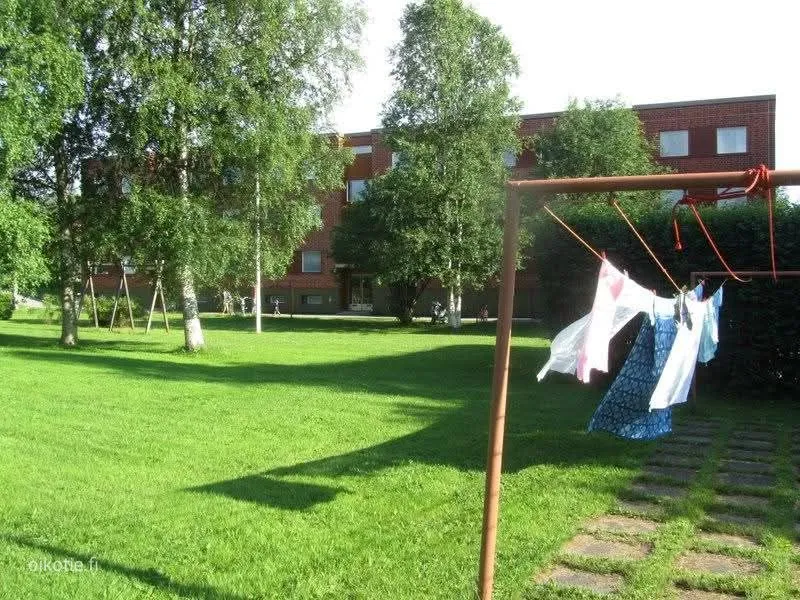 Garden - Renovated Apartment with Balcony in Kemi