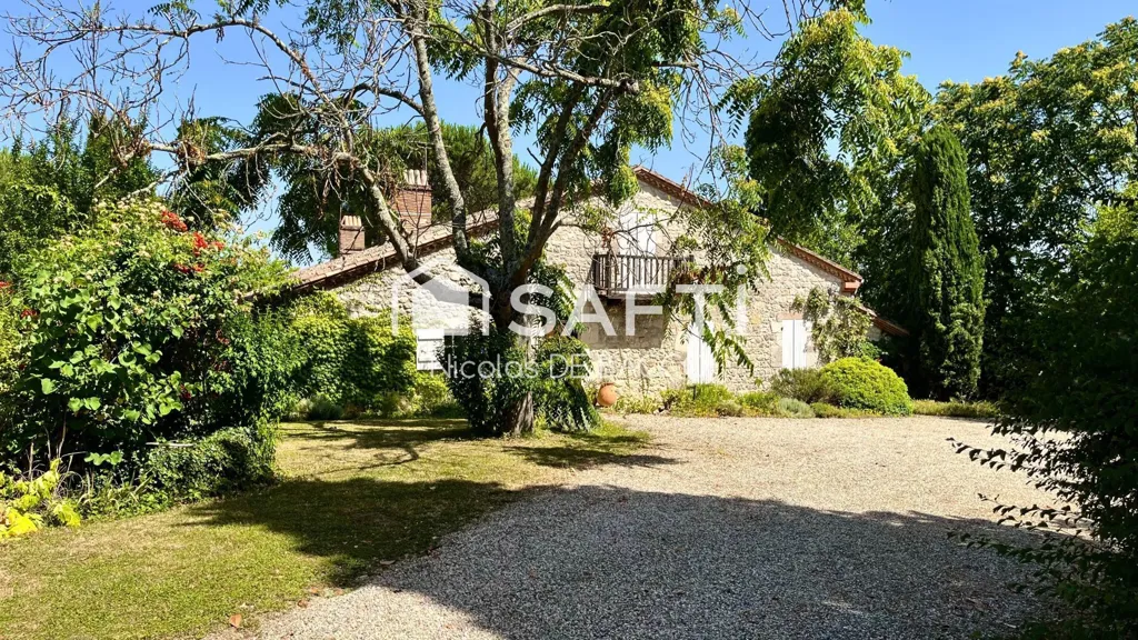 Välivaade - Rustic Stone Farmhouse with Pool in Aiguillon