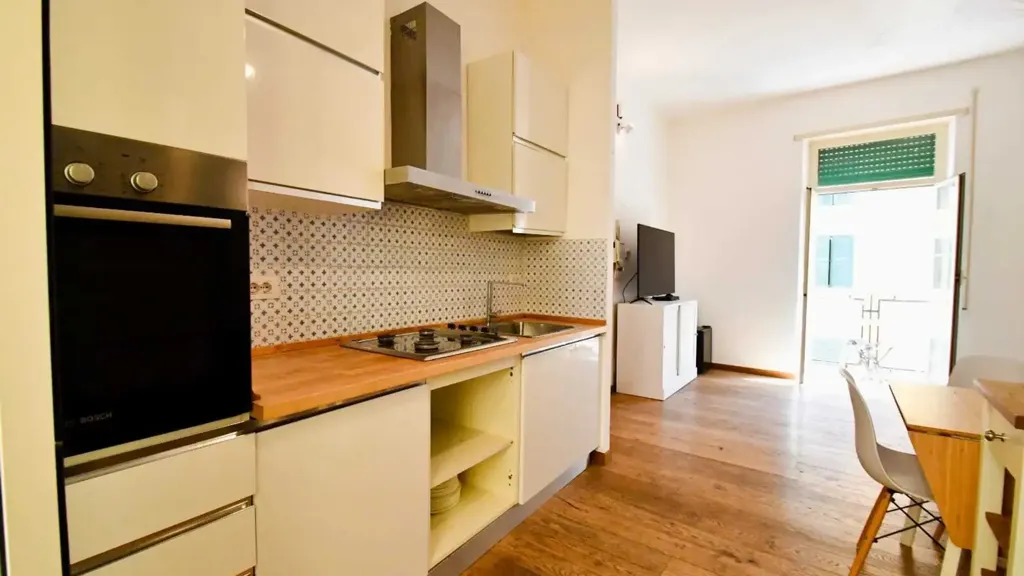 Cuisine - Apartment with Balcony in Civitavecchia