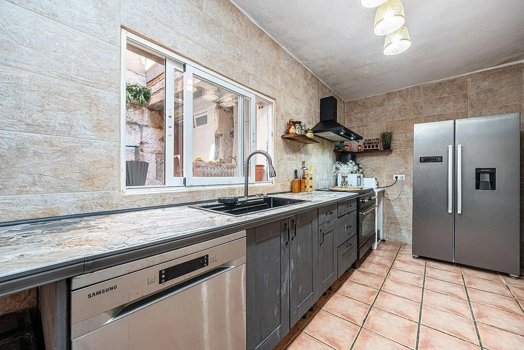 Cuisine - Chalet with Terrace in Petra