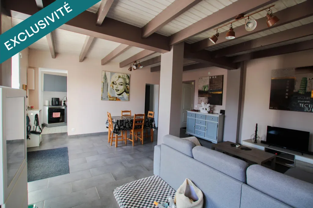 Elutuba - House with Pool in Saint-Aubin-de-Blaye