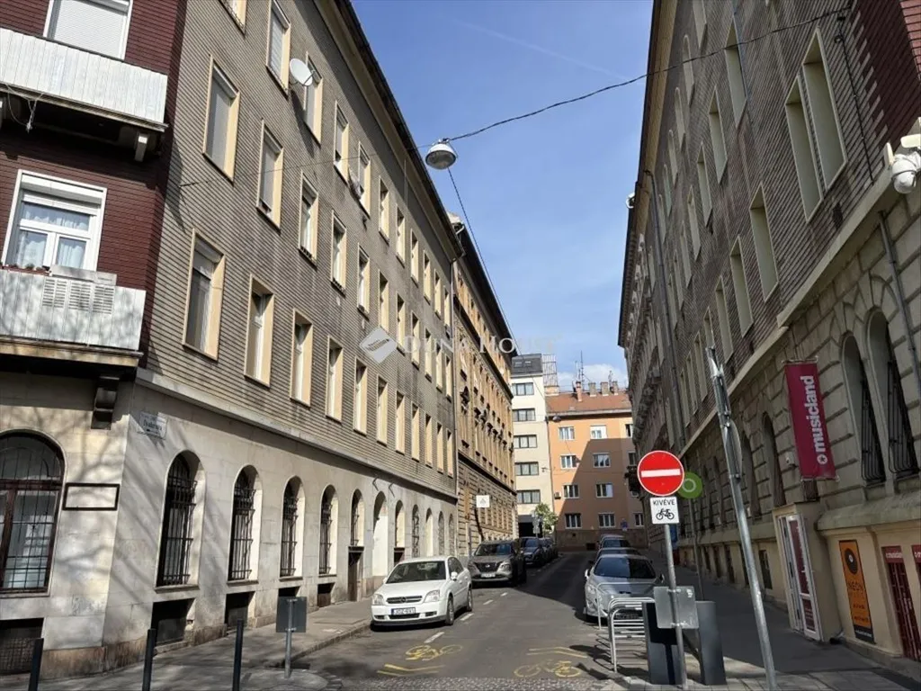 Esterno - Park-View Apartment in Budapest VII District
