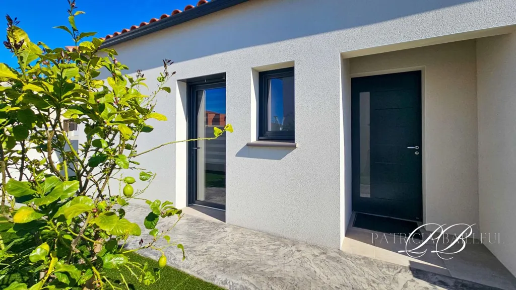 Välivaade - Contemporary House with Pool in Ortaffa