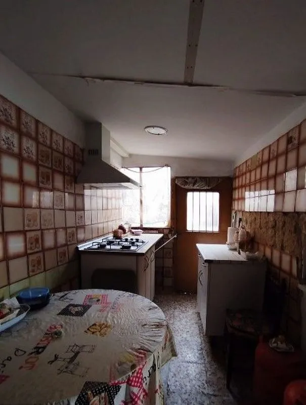Cuisine - Chalet to Renovate in Camarena