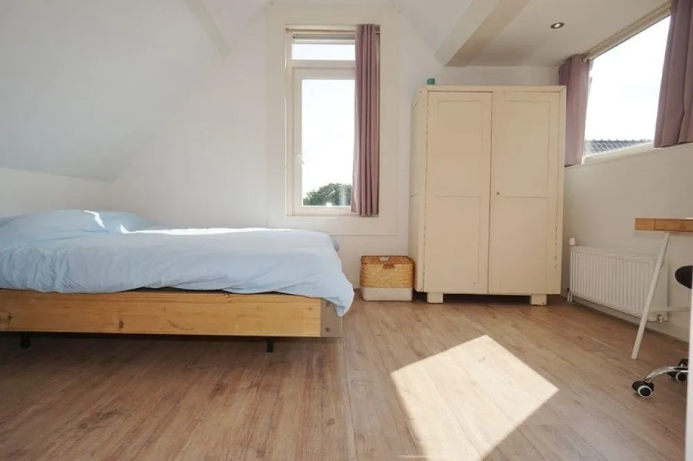 Magamistoad - Furnished Apartment with Balcony in Rotterdam