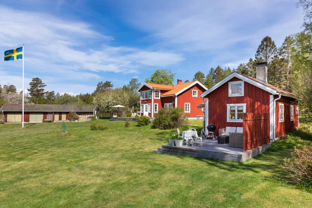 Exterior - Holiday Home with Sea View in Norrtälje