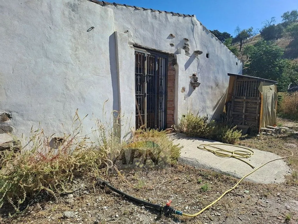 Jardin - Country House with Terraces in Álora