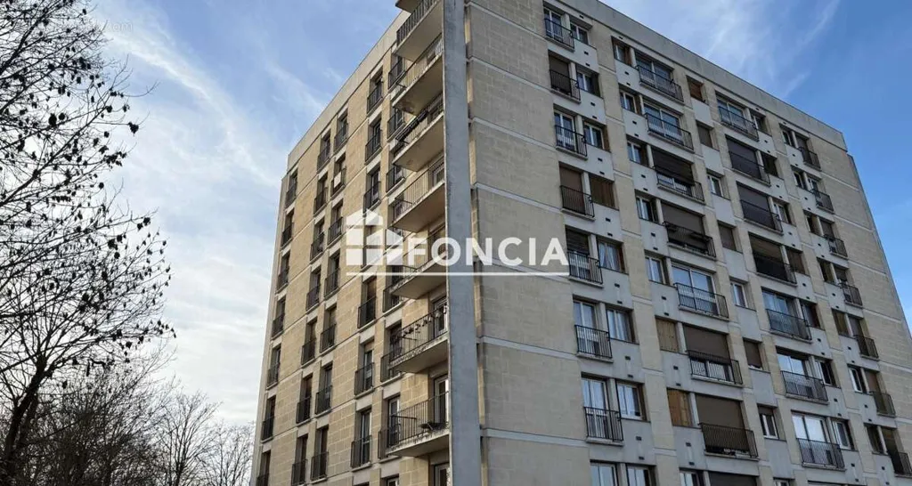 Extérieur - Appartement 3P à rénover avec balcon à Chartres
