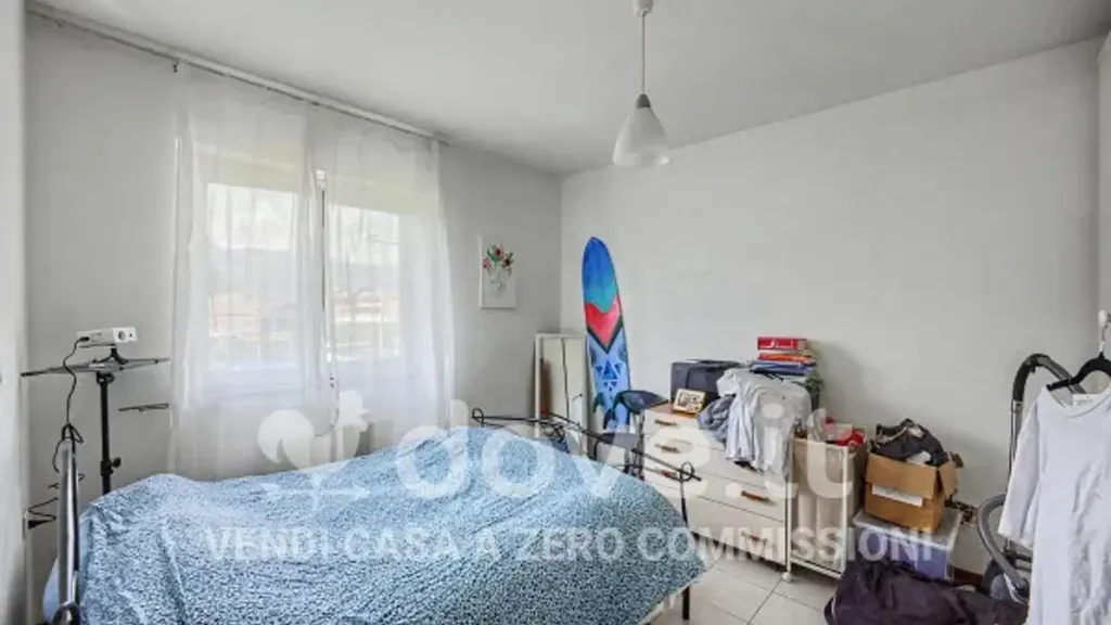 Magamistoad - Apartment with Balcony and Pool View in Porto Valtravaglia
