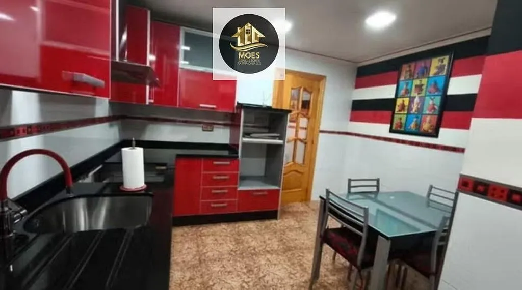 Cuisine - Apartment with Balcony in Torredonjimeno