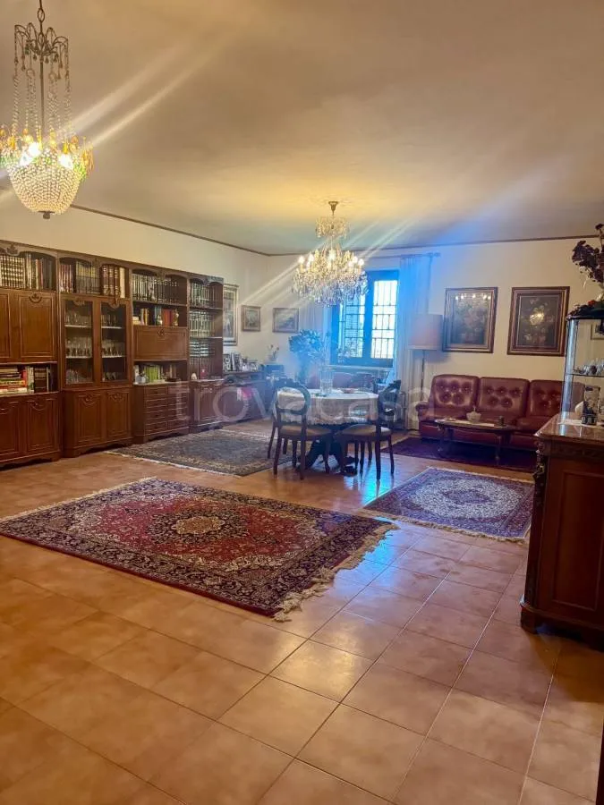 Salle à manger - Villa with Garden and Veranda in Pralormo