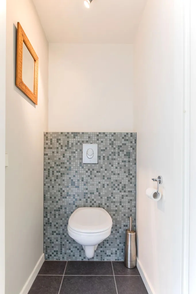 Vannitoad - Semi-detached House with Office Space in Arnhem