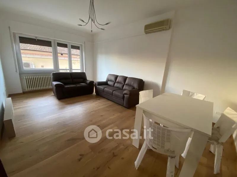 Elutuba - Armed Triplex with Balcony in Pescara Centre
